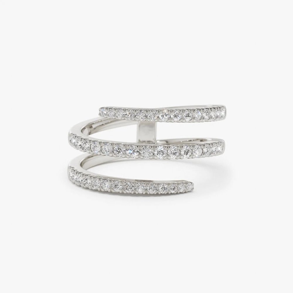 Kinsley's Enchanting Diamond Ring
